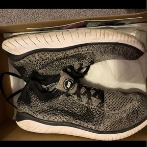 Nike Flyknit Free Run 2018